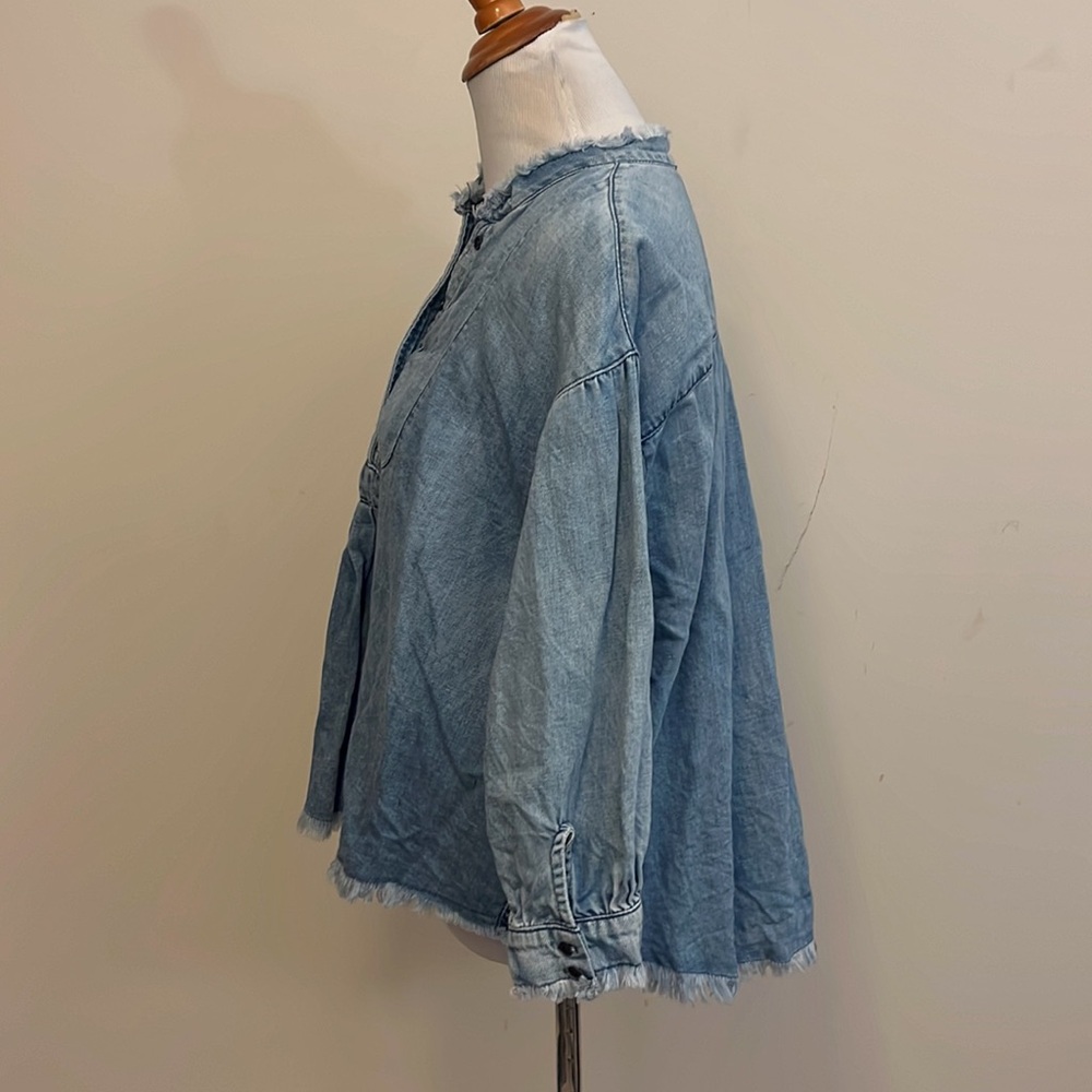 Anthropologie Holding Horses Frayed Denim Henley Size Medium - Picture 4 of 5